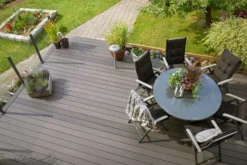 Skrue til WPC kantbord